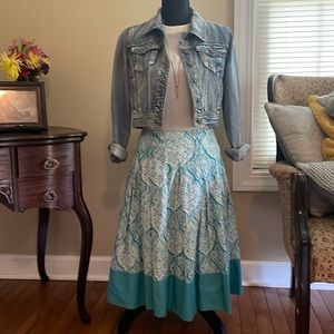 Beautiful Teal and Cream Skirt